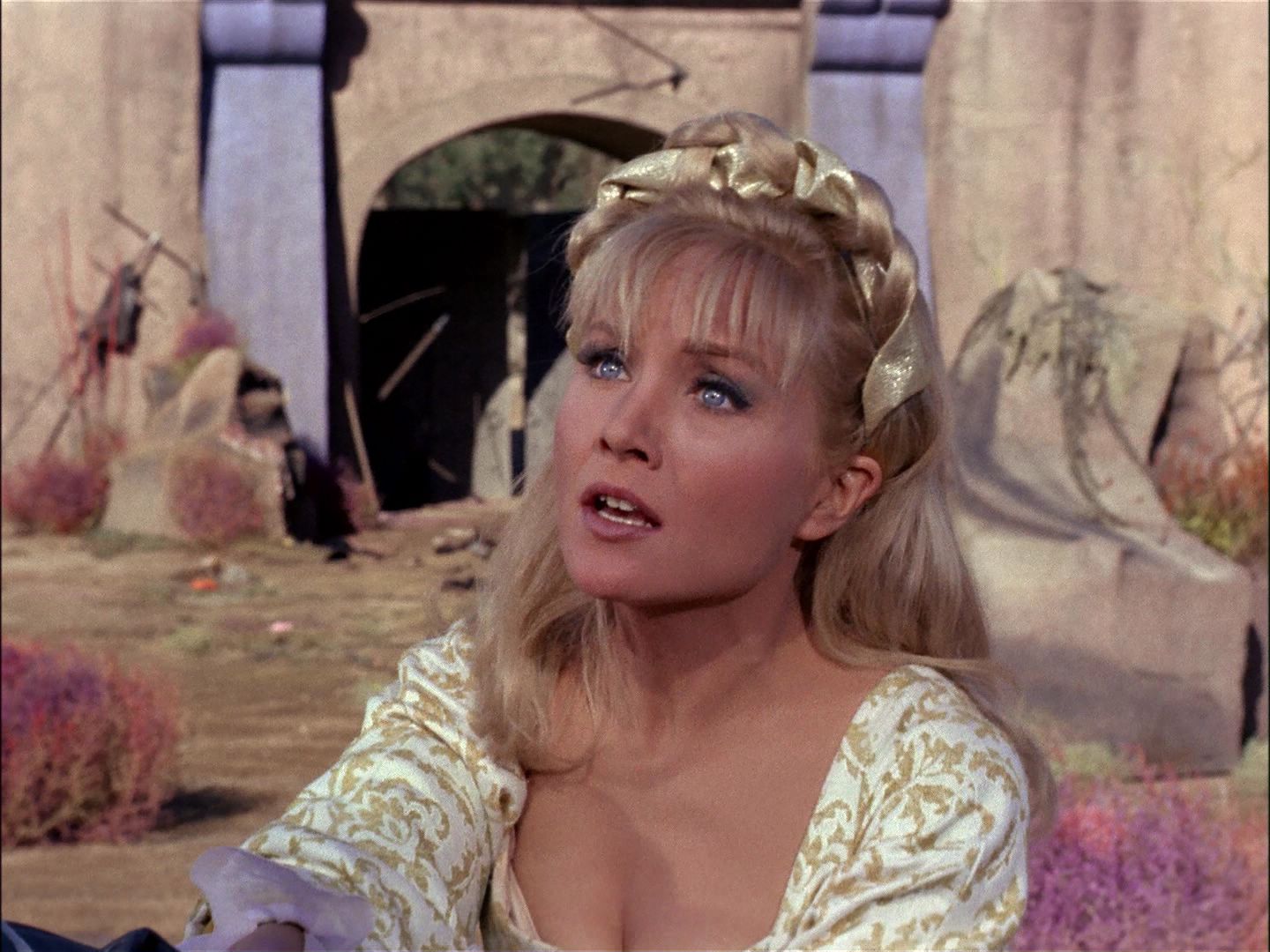 ariane179254_StarTrek_TheCage_1733.jpg