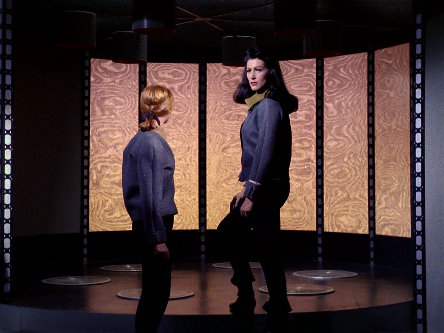 ariane179254_StarTrek_TheCage_4214.jpg