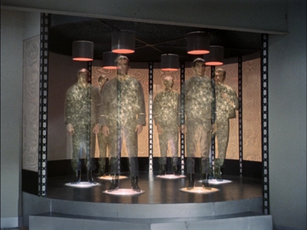 ariane179254_TheCage_ExtendedVersion_0712.jpg