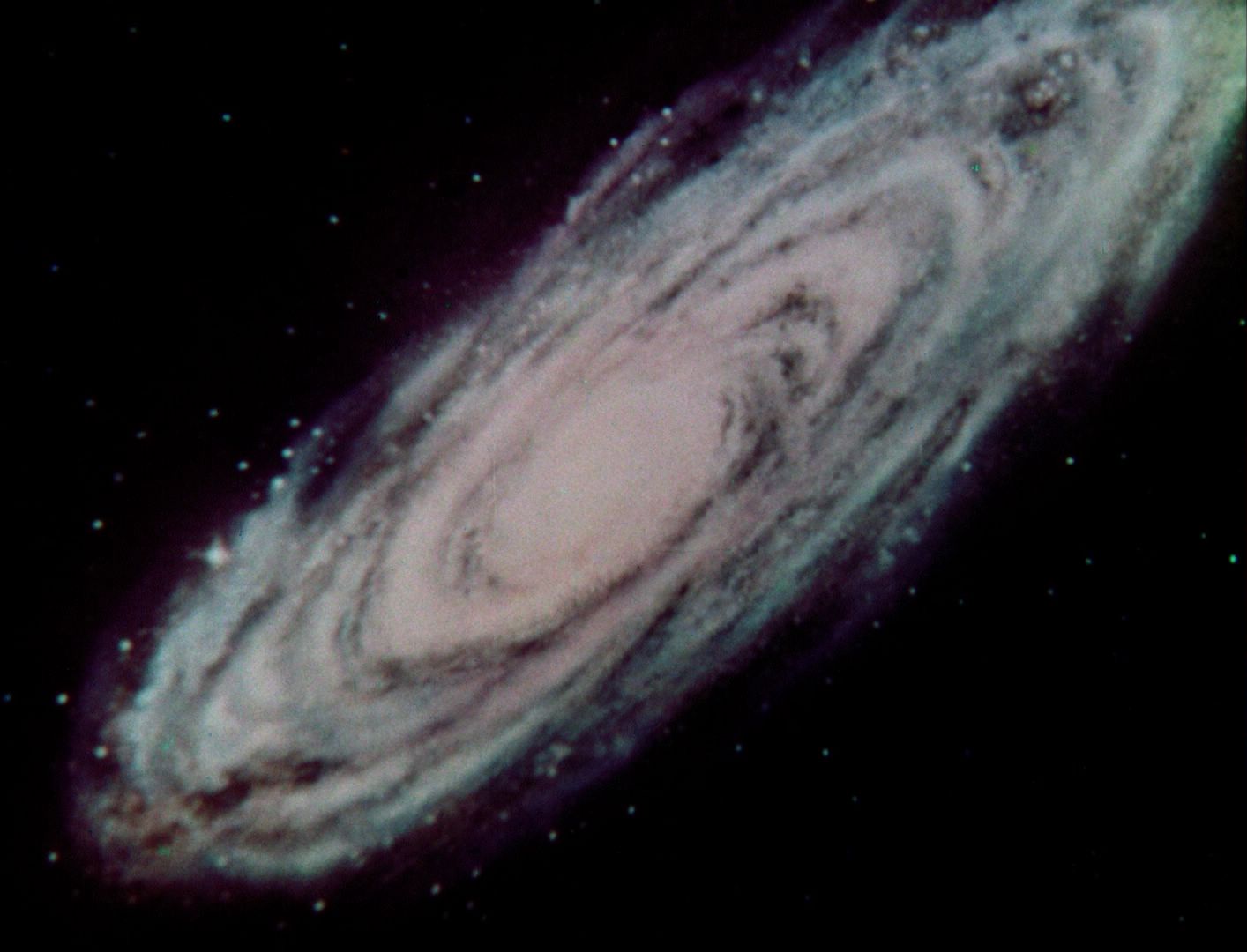 ariane179254_StarTrek_1x03_WhereNoManHasGoneBefore_TheOriginalUncutUnairedVersion_0083.jpg