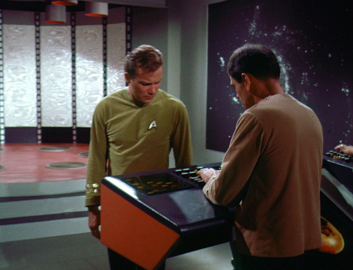 ariane179254_StarTrek_1x03_WhereNoManHasGoneBefore_TheOriginalUncutUnairedVersion_0274.jpg