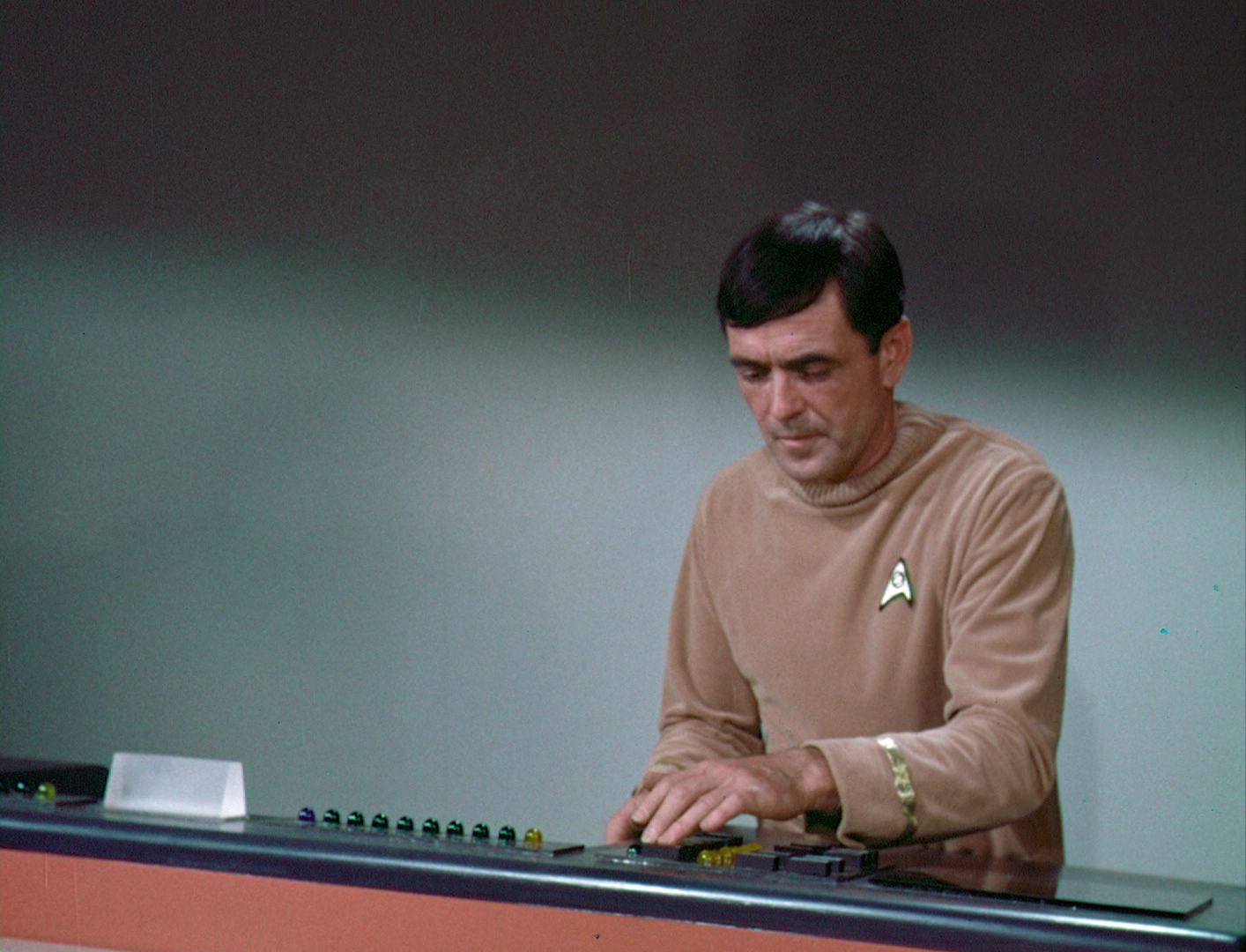 ariane179254_StarTrek_1x03_WhereNoManHasGoneBefore_TheOriginalUncutUnairedVersion_0330.jpg