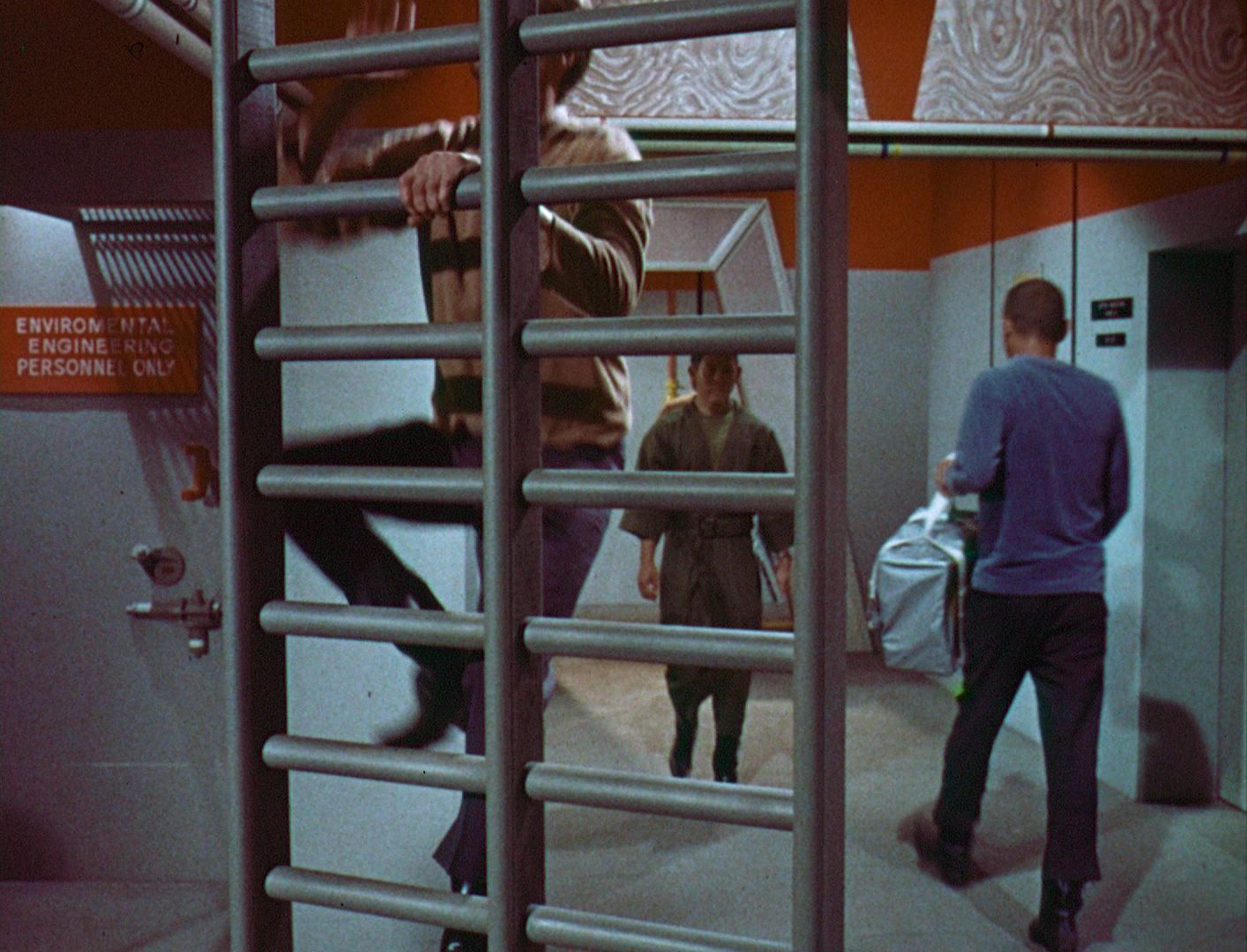 ariane179254_StarTrek_1x03_WhereNoManHasGoneBefore_TheOriginalUncutUnairedVersion_0340.jpg