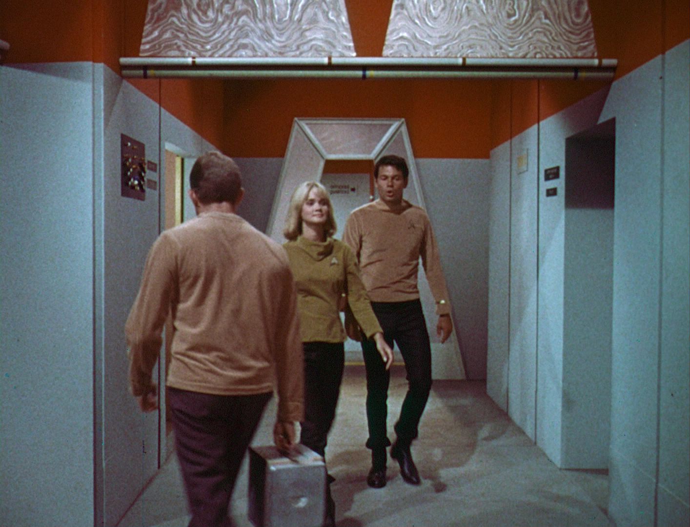 ariane179254_StarTrek_1x03_WhereNoManHasGoneBefore_TheOriginalUncutUnairedVersion_0350.jpg
