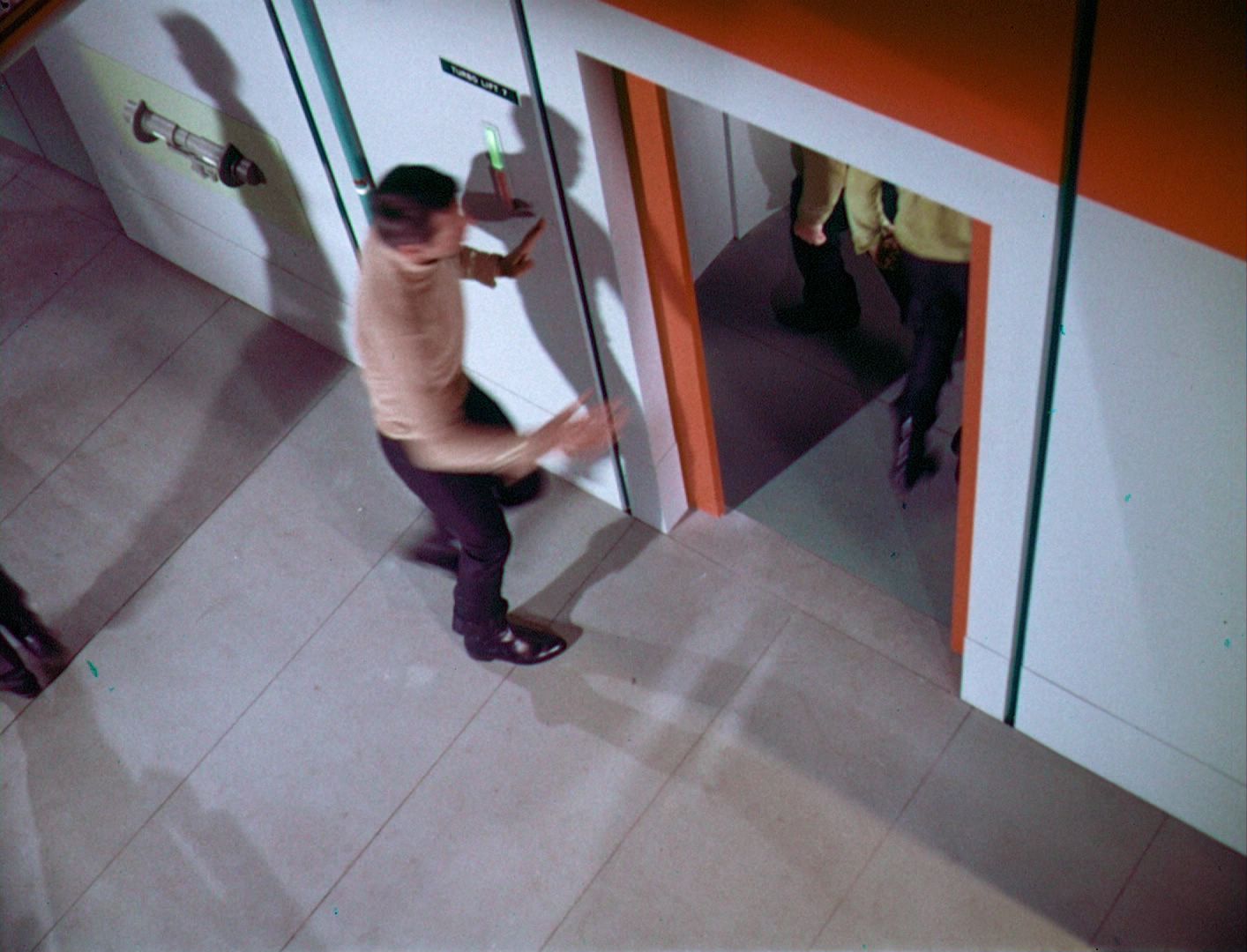 ariane179254_StarTrek_1x03_WhereNoManHasGoneBefore_TheOriginalUncutUnairedVersion_0386.jpg