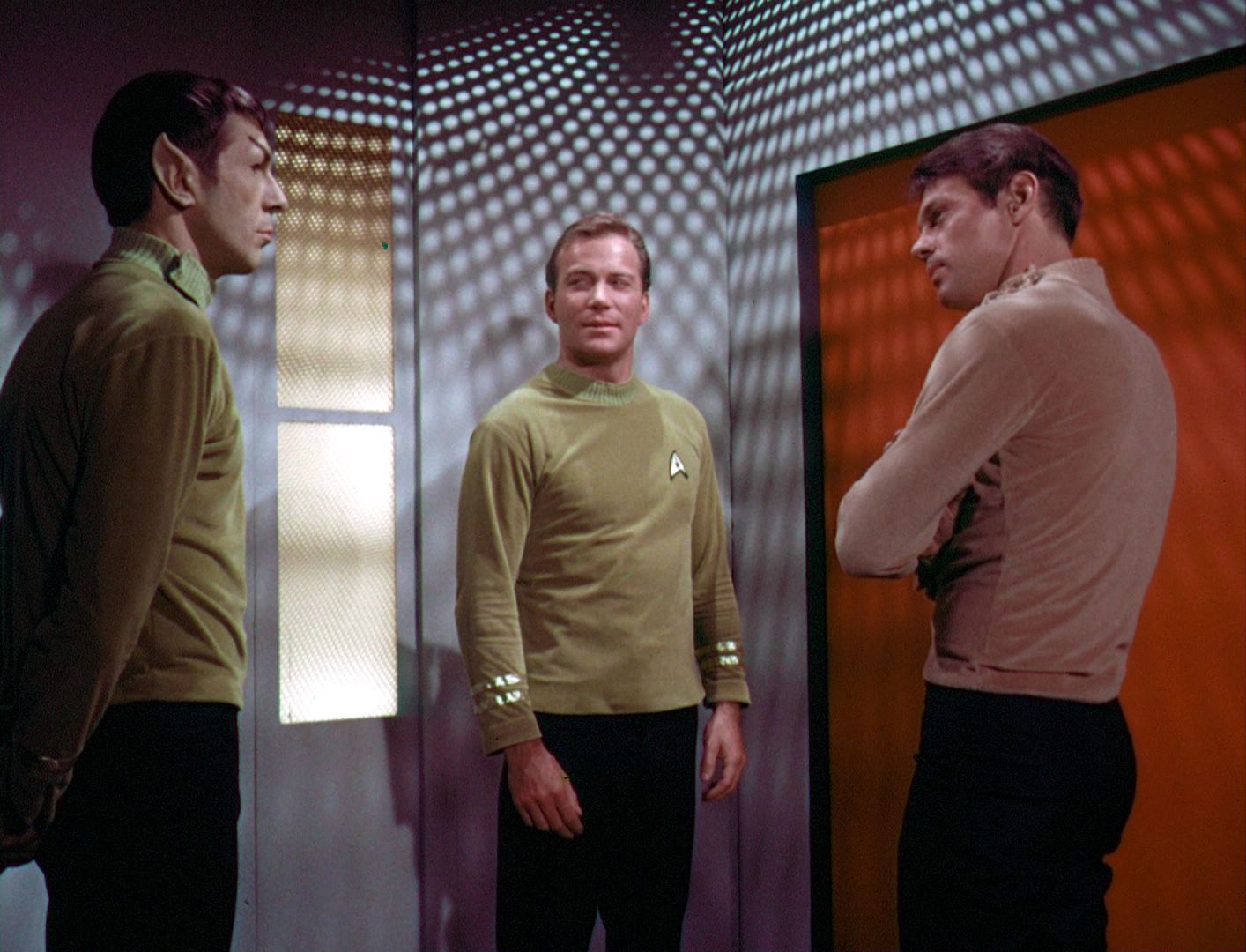 ariane179254_StarTrek_1x03_WhereNoManHasGoneBefore_TheOriginalUncutUnairedVersion_0397.jpg
