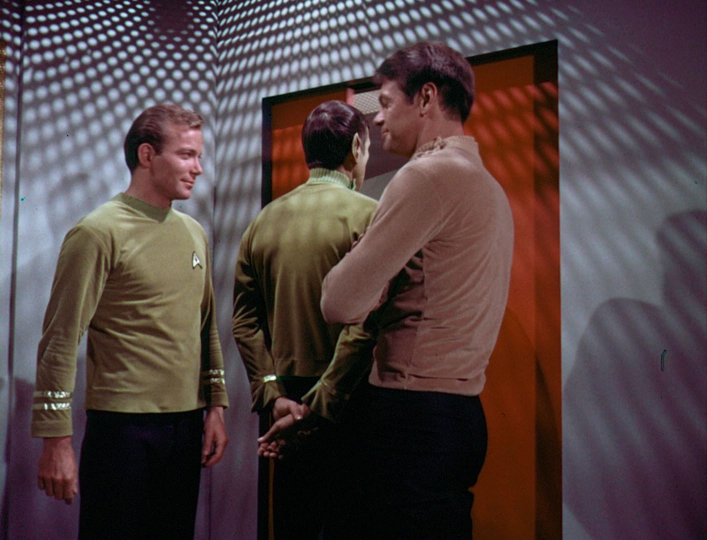 ariane179254_StarTrek_1x03_WhereNoManHasGoneBefore_TheOriginalUncutUnairedVersion_0404.jpg
