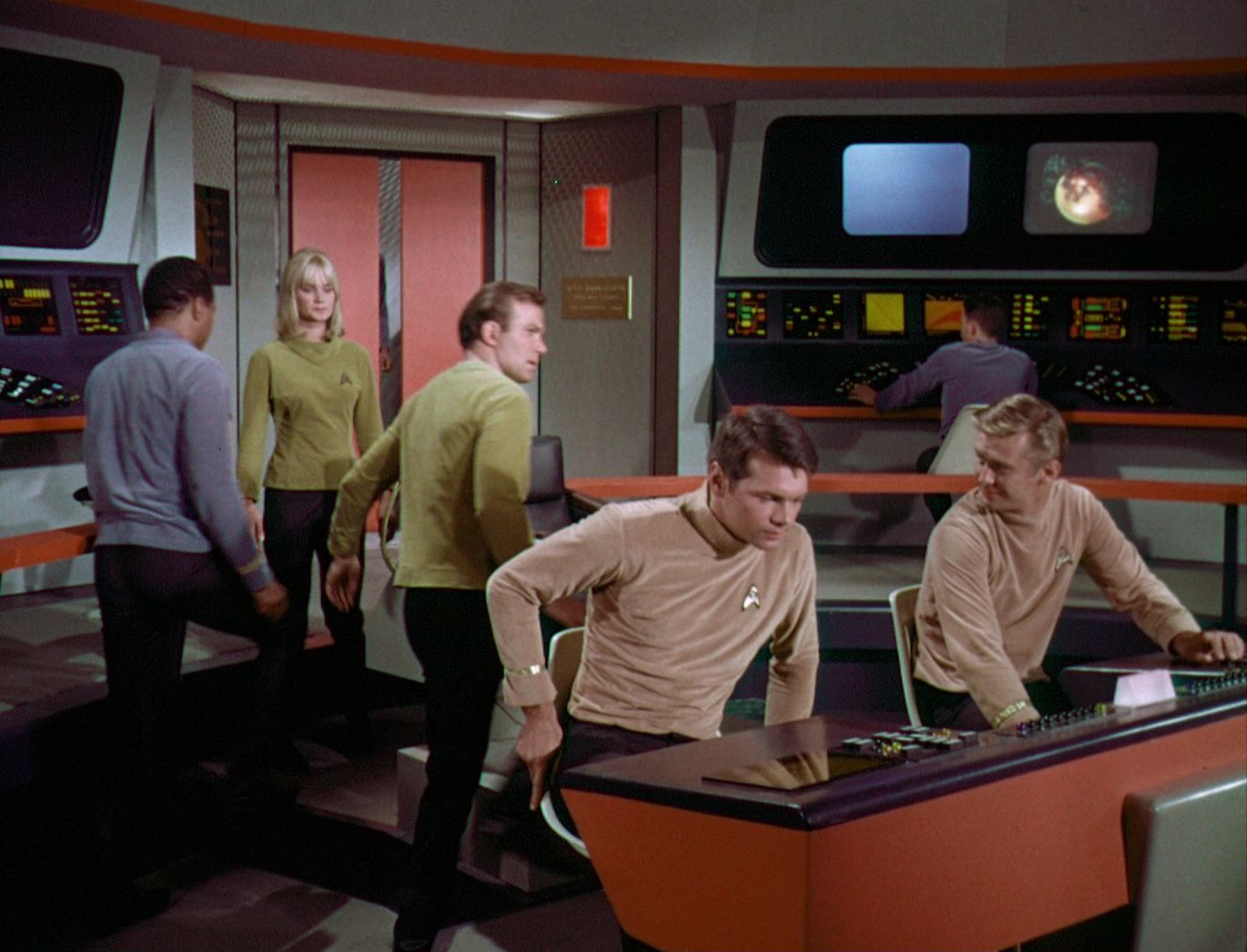 ariane179254_StarTrek_1x03_WhereNoManHasGoneBefore_TheOriginalUncutUnairedVersion_0417.jpg