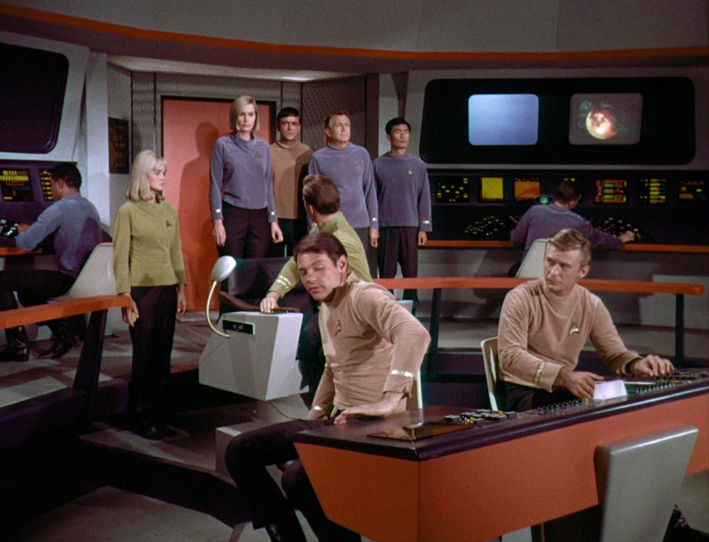 ariane179254_StarTrek_1x03_WhereNoManHasGoneBefore_TheOriginalUncutUnairedVersion_0488.jpg