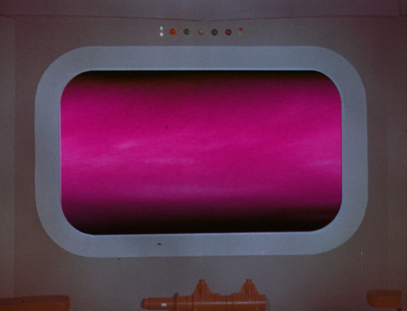 ariane179254_StarTrek_1x03_WhereNoManHasGoneBefore_TheOriginalUncutUnairedVersion_0746.jpg