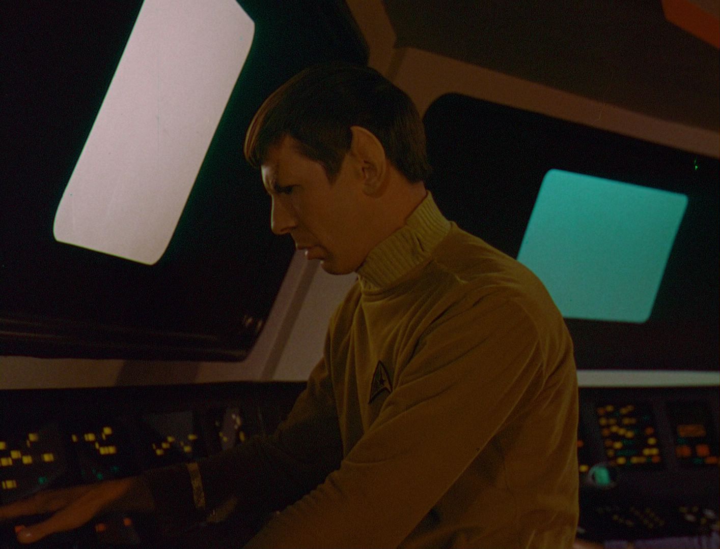 ariane179254_StarTrek_1x03_WhereNoManHasGoneBefore_TheOriginalUncutUnairedVersion_0790.jpg