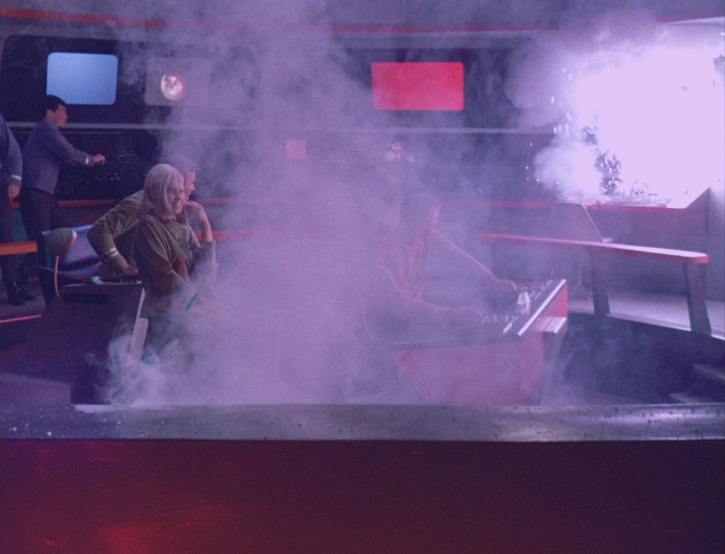 ariane179254_StarTrek_1x03_WhereNoManHasGoneBefore_TheOriginalUncutUnairedVersion_0824.jpg