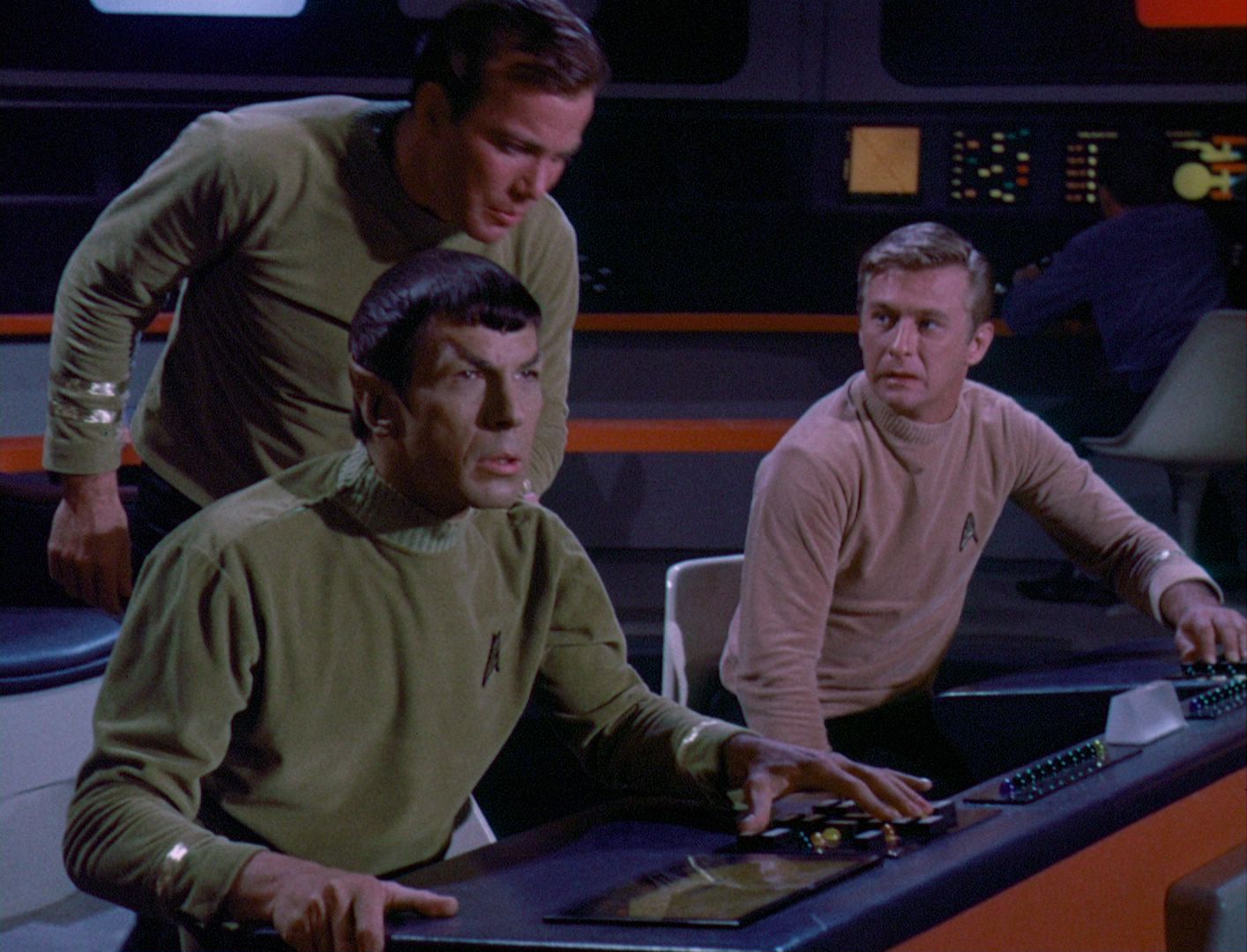 ariane179254_StarTrek_1x03_WhereNoManHasGoneBefore_TheOriginalUncutUnairedVersion_0879.jpg