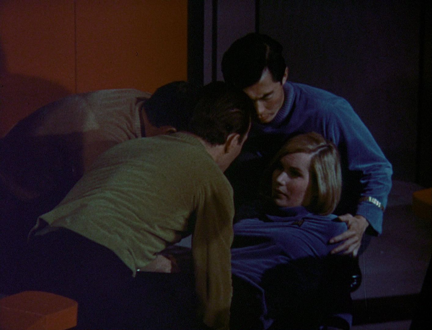 ariane179254_StarTrek_1x03_WhereNoManHasGoneBefore_TheOriginalUncutUnairedVersion_0885.jpg
