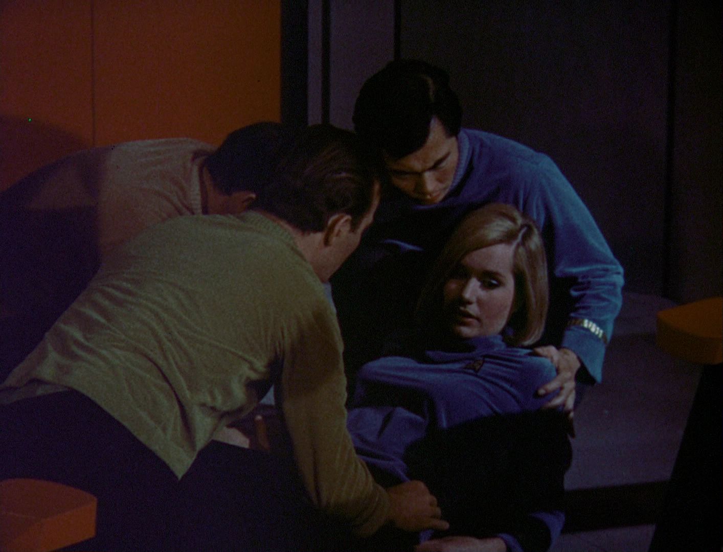 ariane179254_StarTrek_1x03_WhereNoManHasGoneBefore_TheOriginalUncutUnairedVersion_0891.jpg