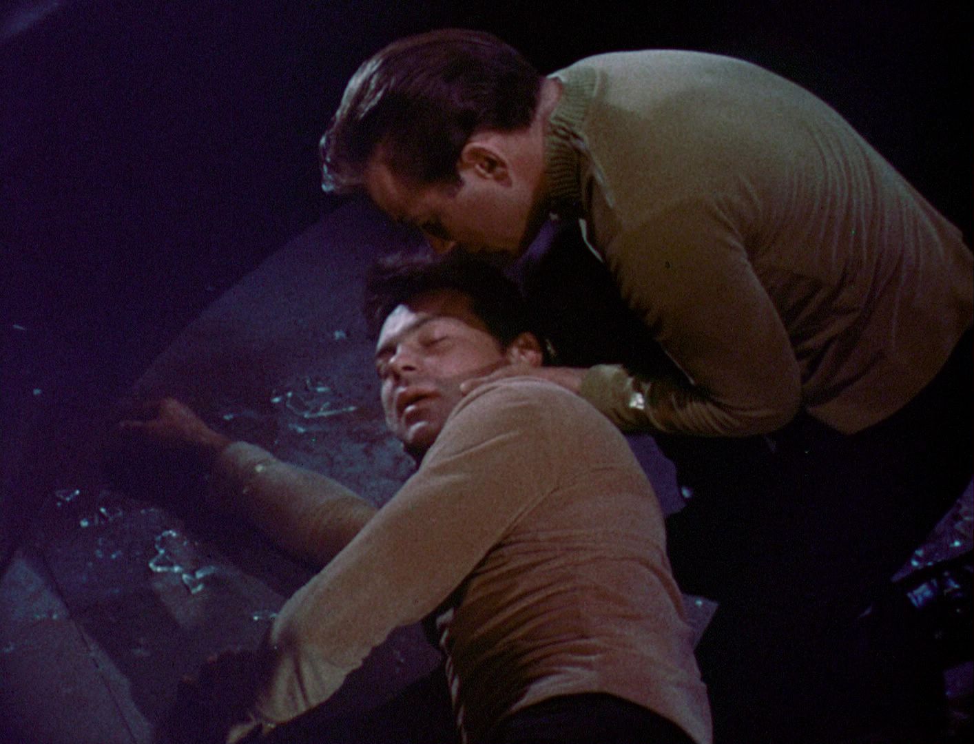 ariane179254_StarTrek_1x03_WhereNoManHasGoneBefore_TheOriginalUncutUnairedVersion_0931.jpg