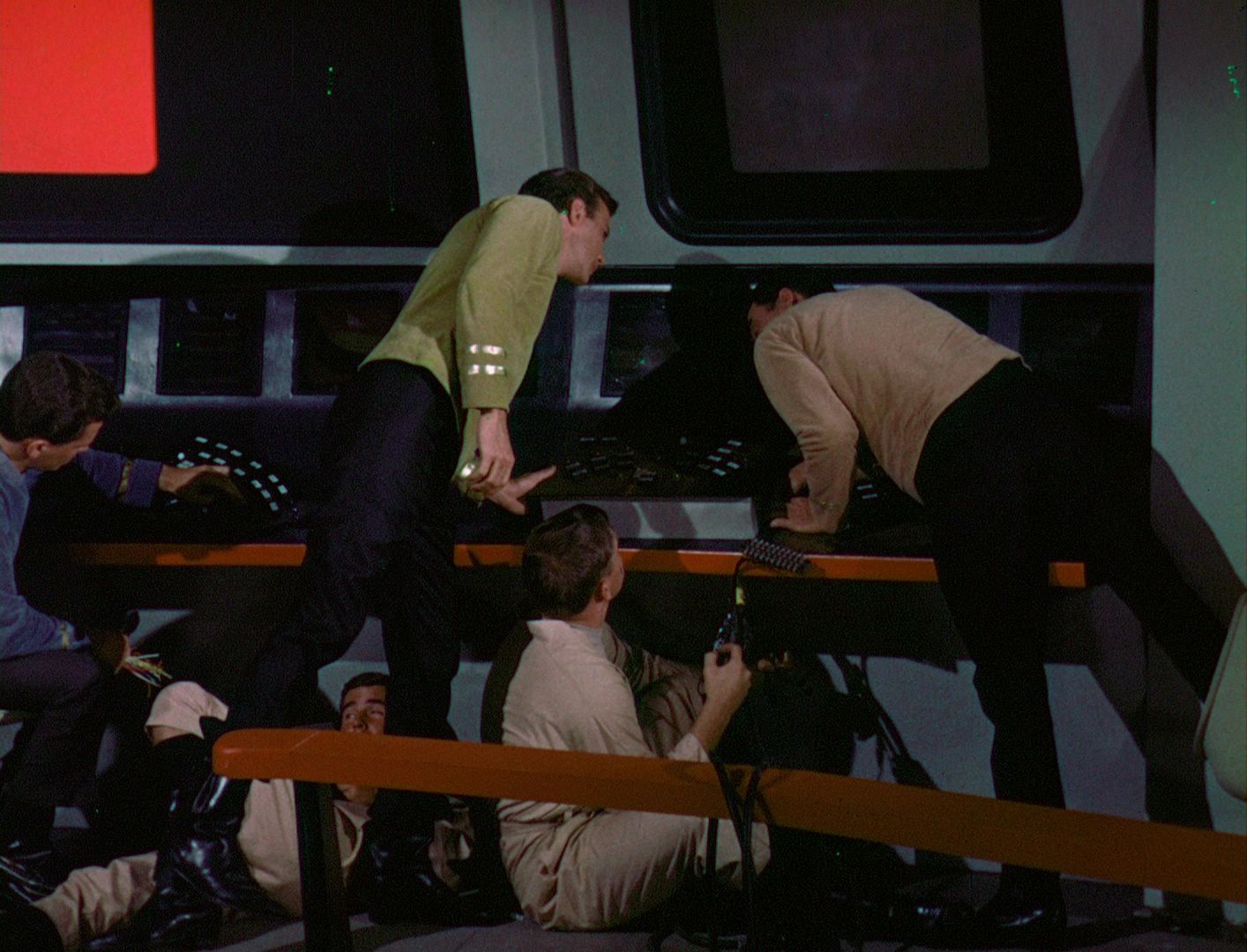 ariane179254_StarTrek_1x03_WhereNoManHasGoneBefore_TheOriginalUncutUnairedVersion_0964.jpg