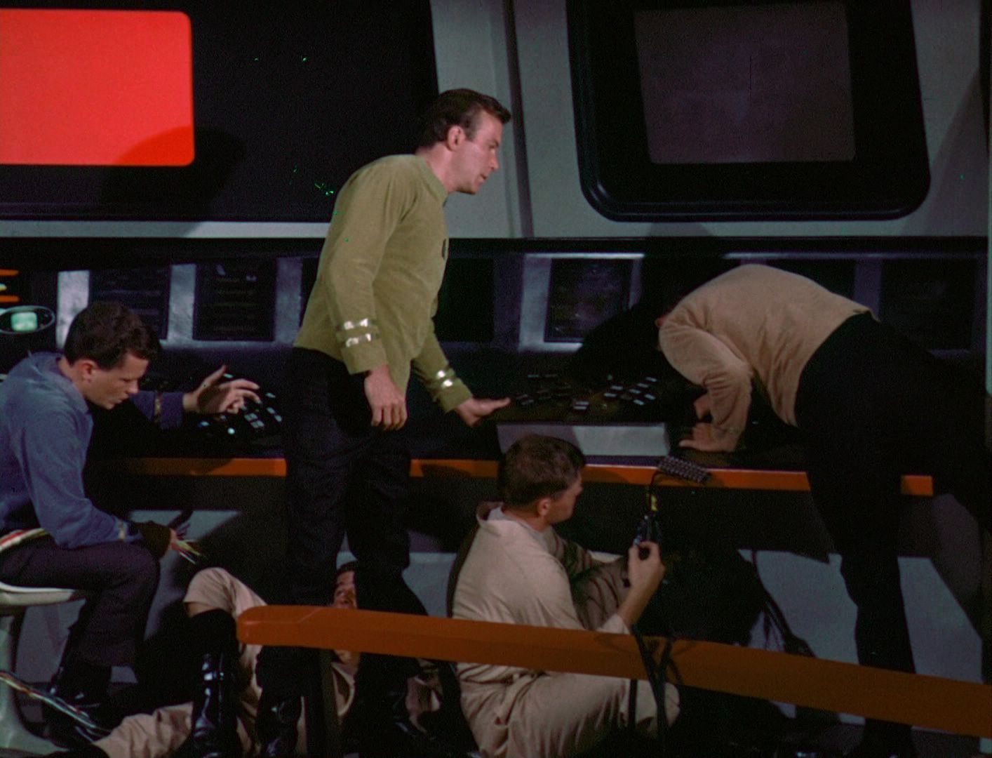 ariane179254_StarTrek_1x03_WhereNoManHasGoneBefore_TheOriginalUncutUnairedVersion_0965.jpg