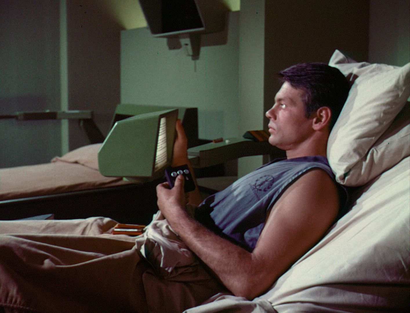 ariane179254_StarTrek_1x03_WhereNoManHasGoneBefore_TheOriginalUncutUnairedVersion_1093.jpg
