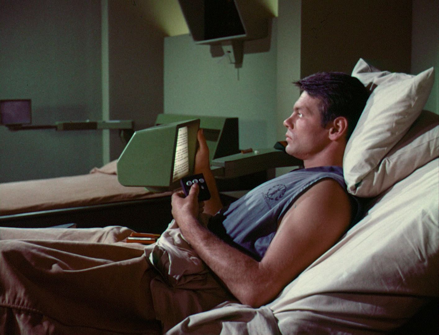 ariane179254_StarTrek_1x03_WhereNoManHasGoneBefore_TheOriginalUncutUnairedVersion_1094.jpg