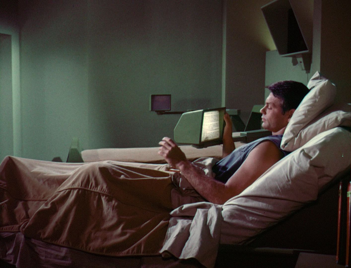 ariane179254_StarTrek_1x03_WhereNoManHasGoneBefore_TheOriginalUncutUnairedVersion_1099.jpg