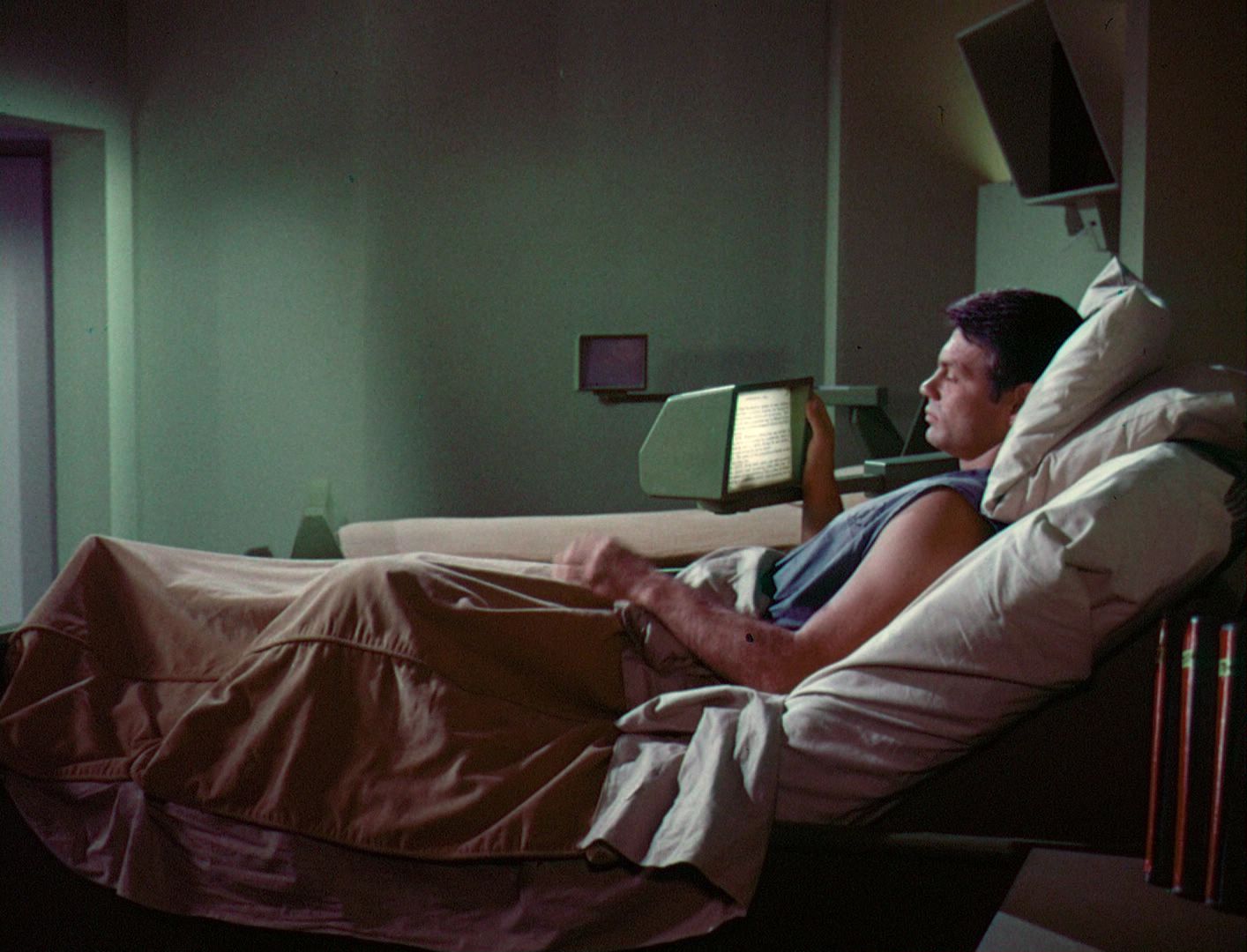 ariane179254_StarTrek_1x03_WhereNoManHasGoneBefore_TheOriginalUncutUnairedVersion_1100.jpg