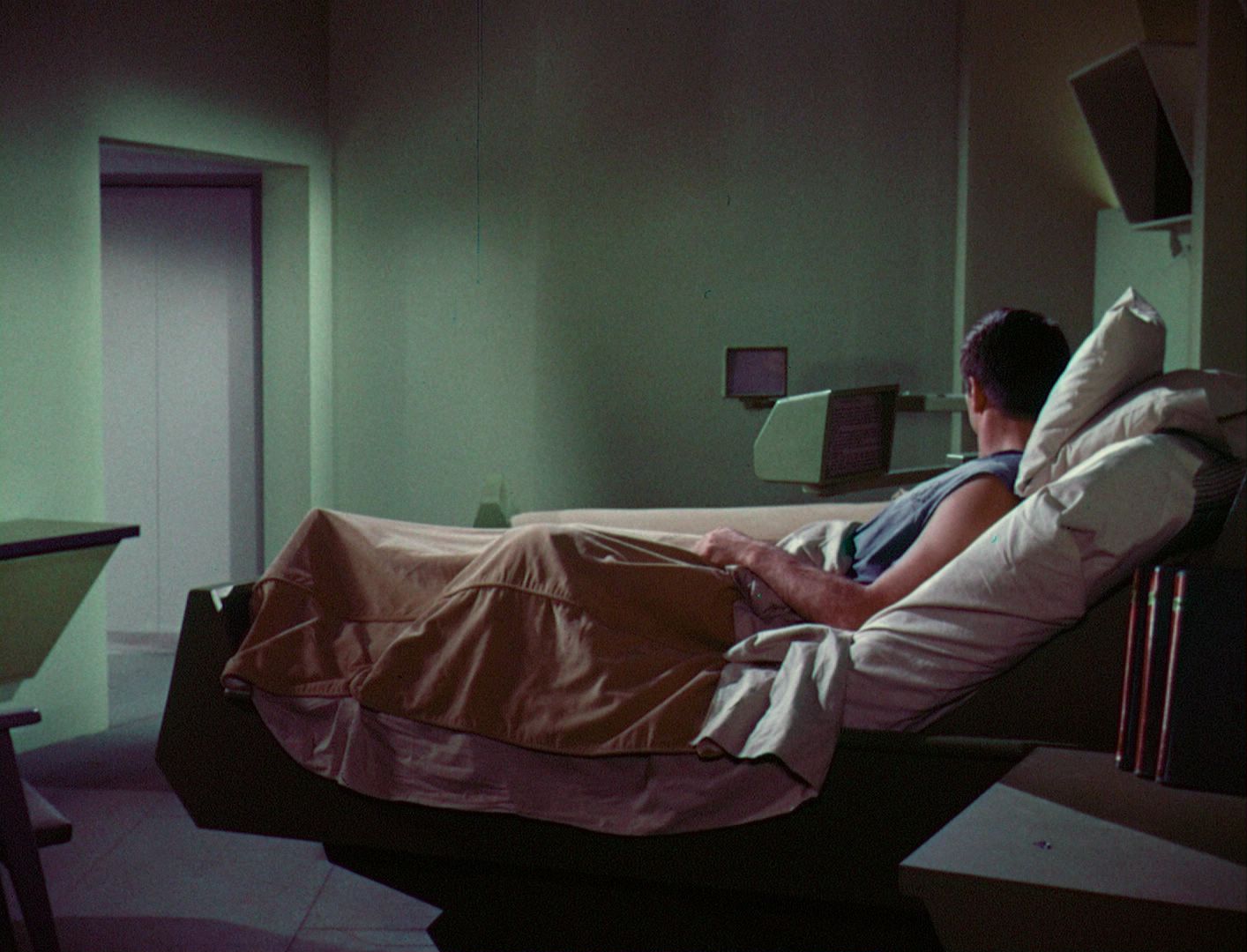 ariane179254_StarTrek_1x03_WhereNoManHasGoneBefore_TheOriginalUncutUnairedVersion_1106.jpg