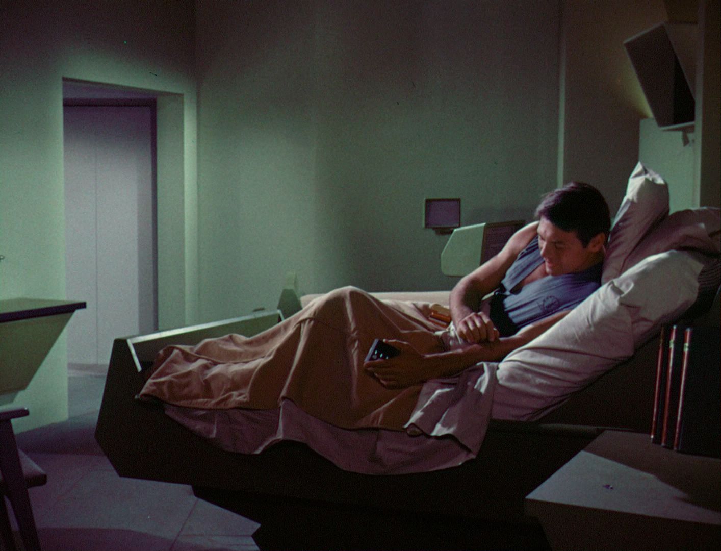 ariane179254_StarTrek_1x03_WhereNoManHasGoneBefore_TheOriginalUncutUnairedVersion_1112.jpg