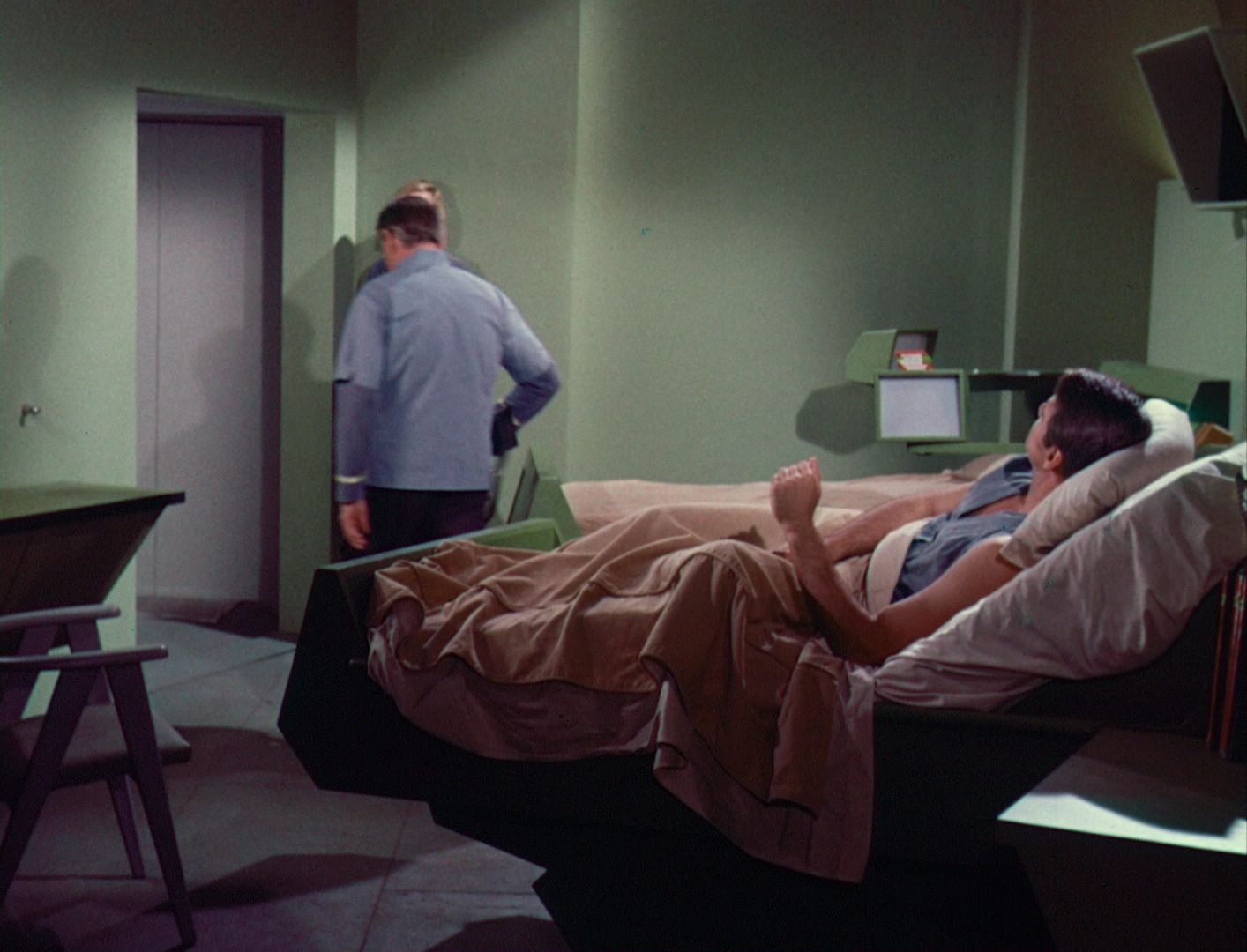 ariane179254_StarTrek_1x03_WhereNoManHasGoneBefore_TheOriginalUncutUnairedVersion_1365.jpg