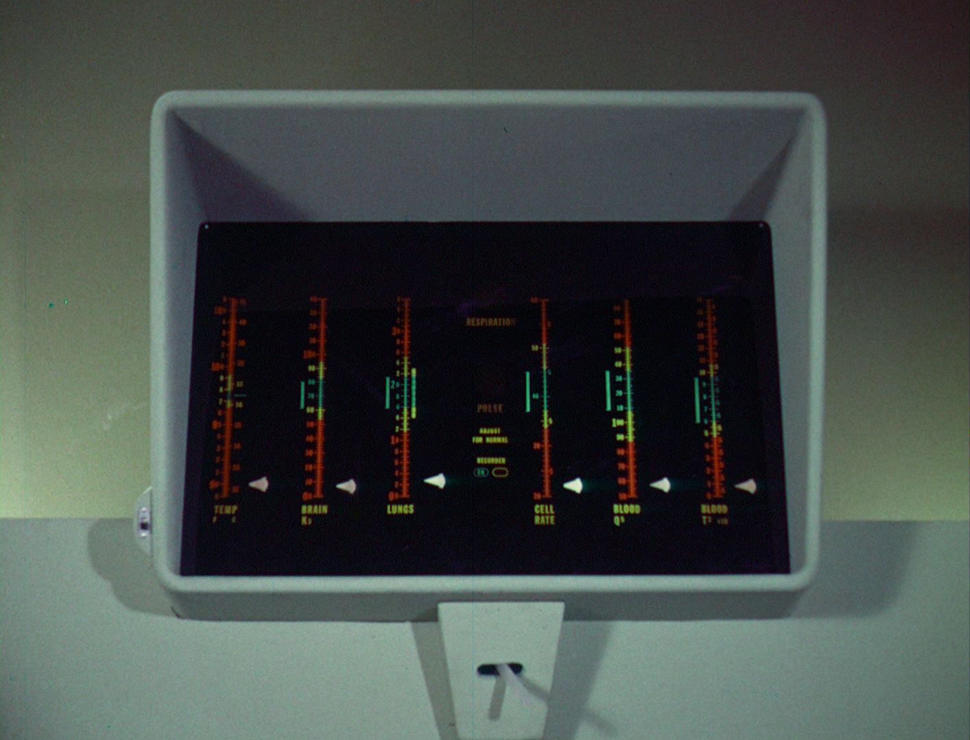 ariane179254_StarTrek_1x03_WhereNoManHasGoneBefore_TheOriginalUncutUnairedVersion_1465.jpg
