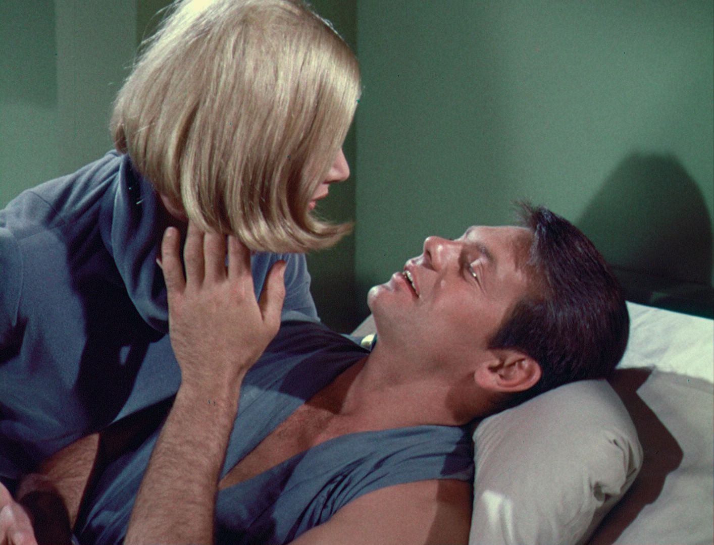 ariane179254_StarTrek_1x03_WhereNoManHasGoneBefore_TheOriginalUncutUnairedVersion_1497.jpg