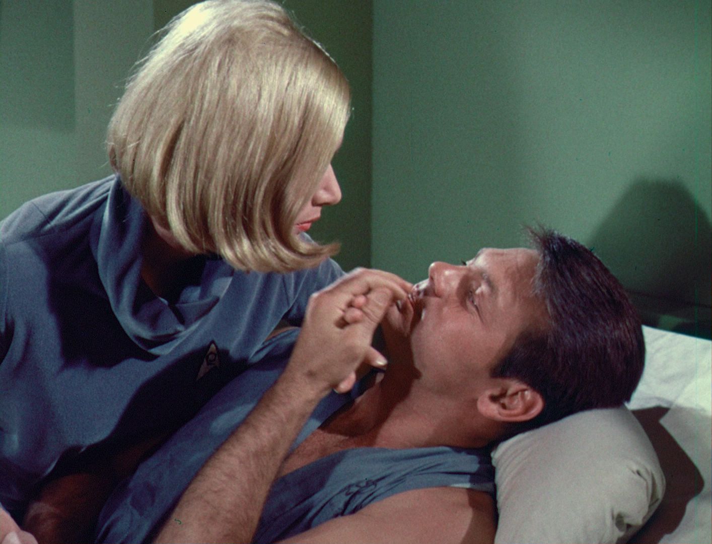 ariane179254_StarTrek_1x03_WhereNoManHasGoneBefore_TheOriginalUncutUnairedVersion_1510.jpg