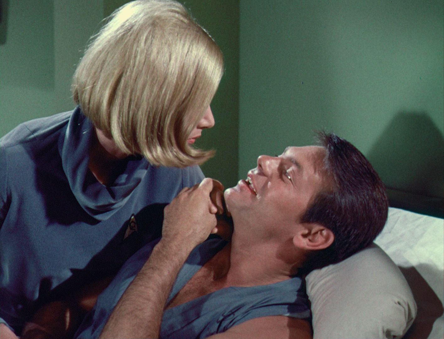 ariane179254_StarTrek_1x03_WhereNoManHasGoneBefore_TheOriginalUncutUnairedVersion_1516.jpg