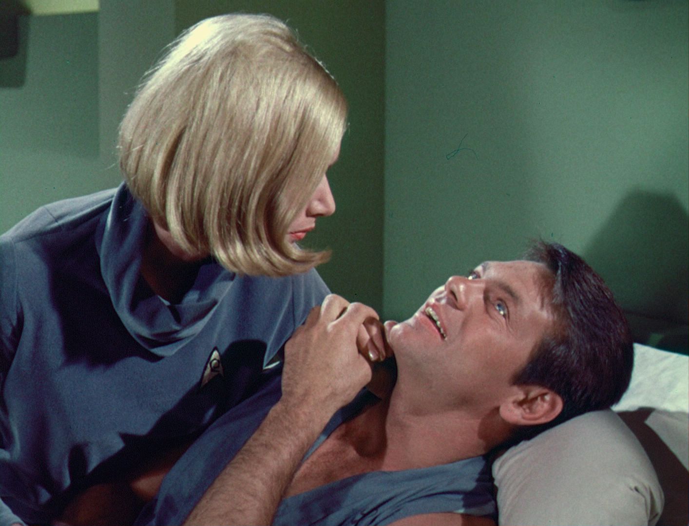 ariane179254_StarTrek_1x03_WhereNoManHasGoneBefore_TheOriginalUncutUnairedVersion_1528.jpg
