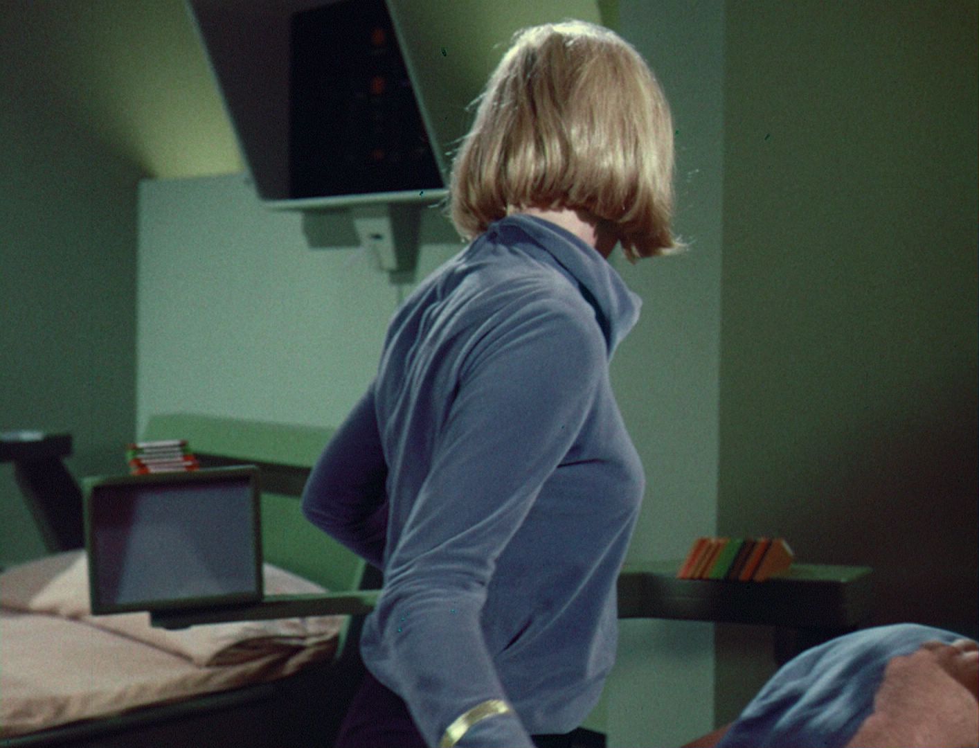 ariane179254_StarTrek_1x03_WhereNoManHasGoneBefore_TheOriginalUncutUnairedVersion_1542.jpg