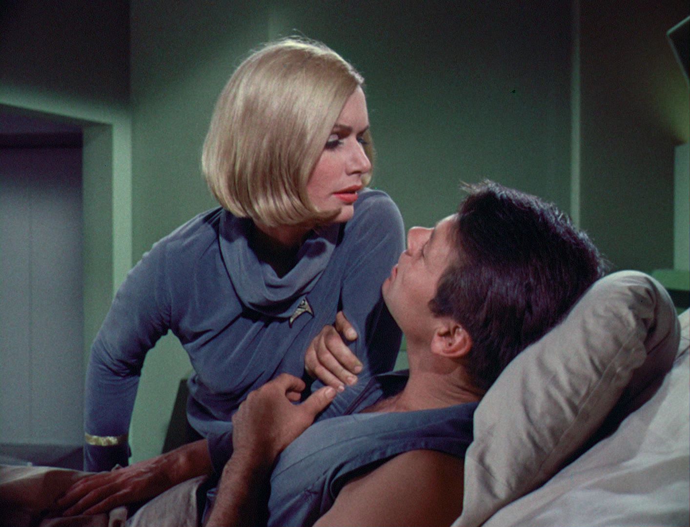 ariane179254_StarTrek_1x03_WhereNoManHasGoneBefore_TheOriginalUncutUnairedVersion_1593.jpg