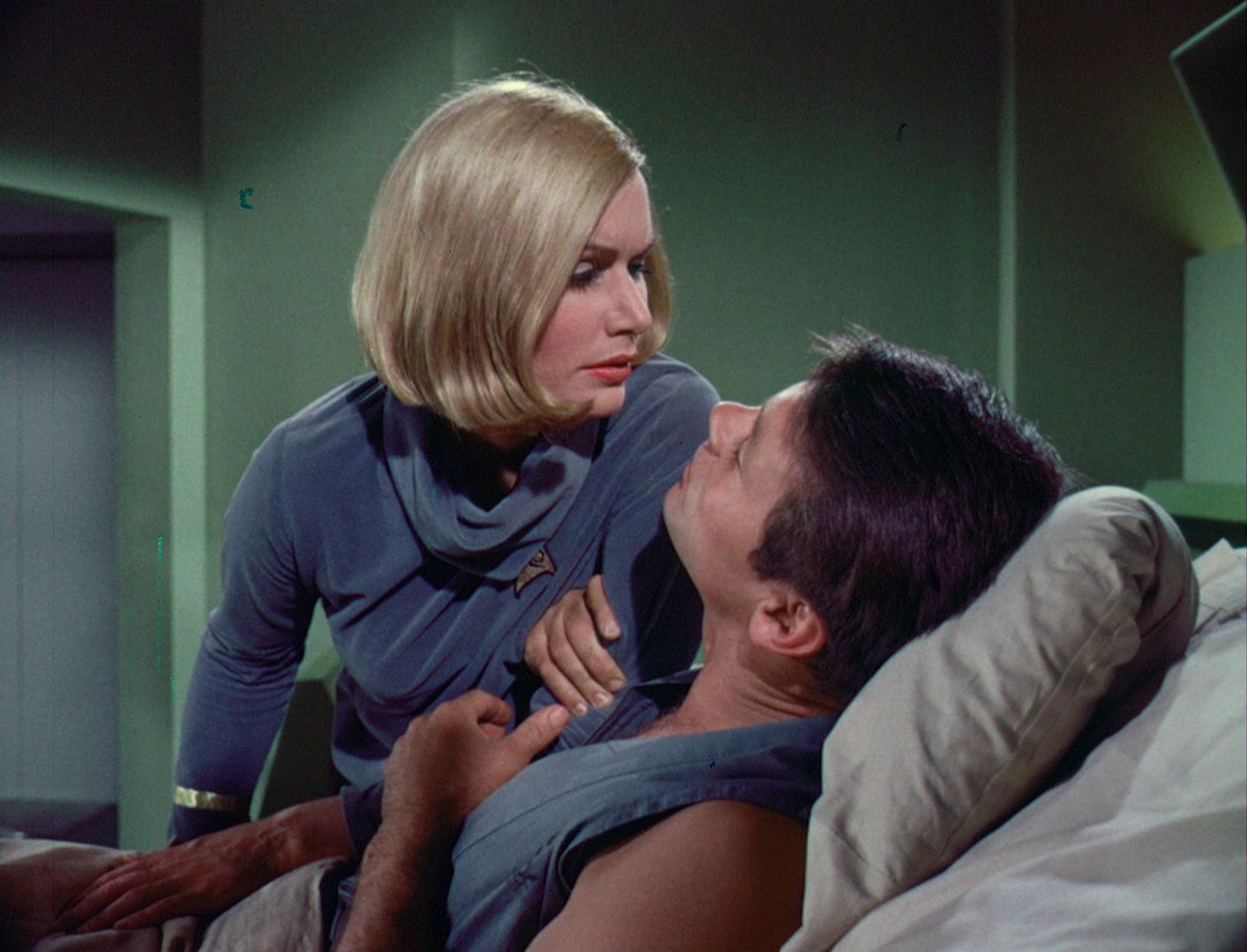 ariane179254_StarTrek_1x03_WhereNoManHasGoneBefore_TheOriginalUncutUnairedVersion_1597.jpg