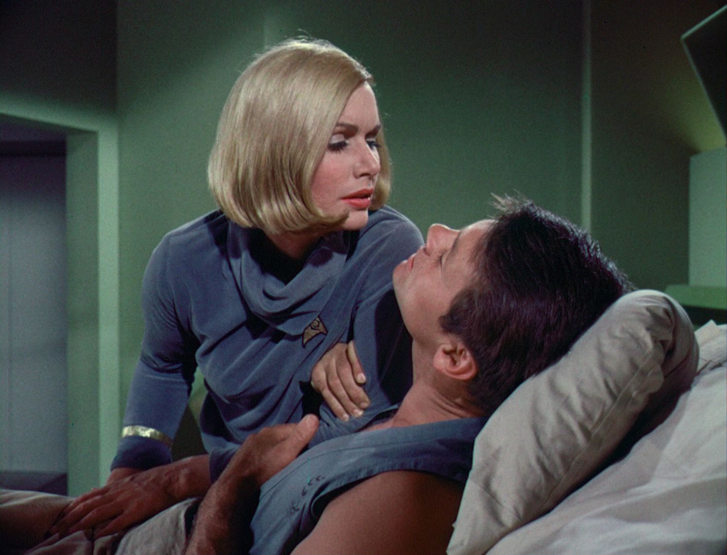 ariane179254_StarTrek_1x03_WhereNoManHasGoneBefore_TheOriginalUncutUnairedVersion_1624.jpg