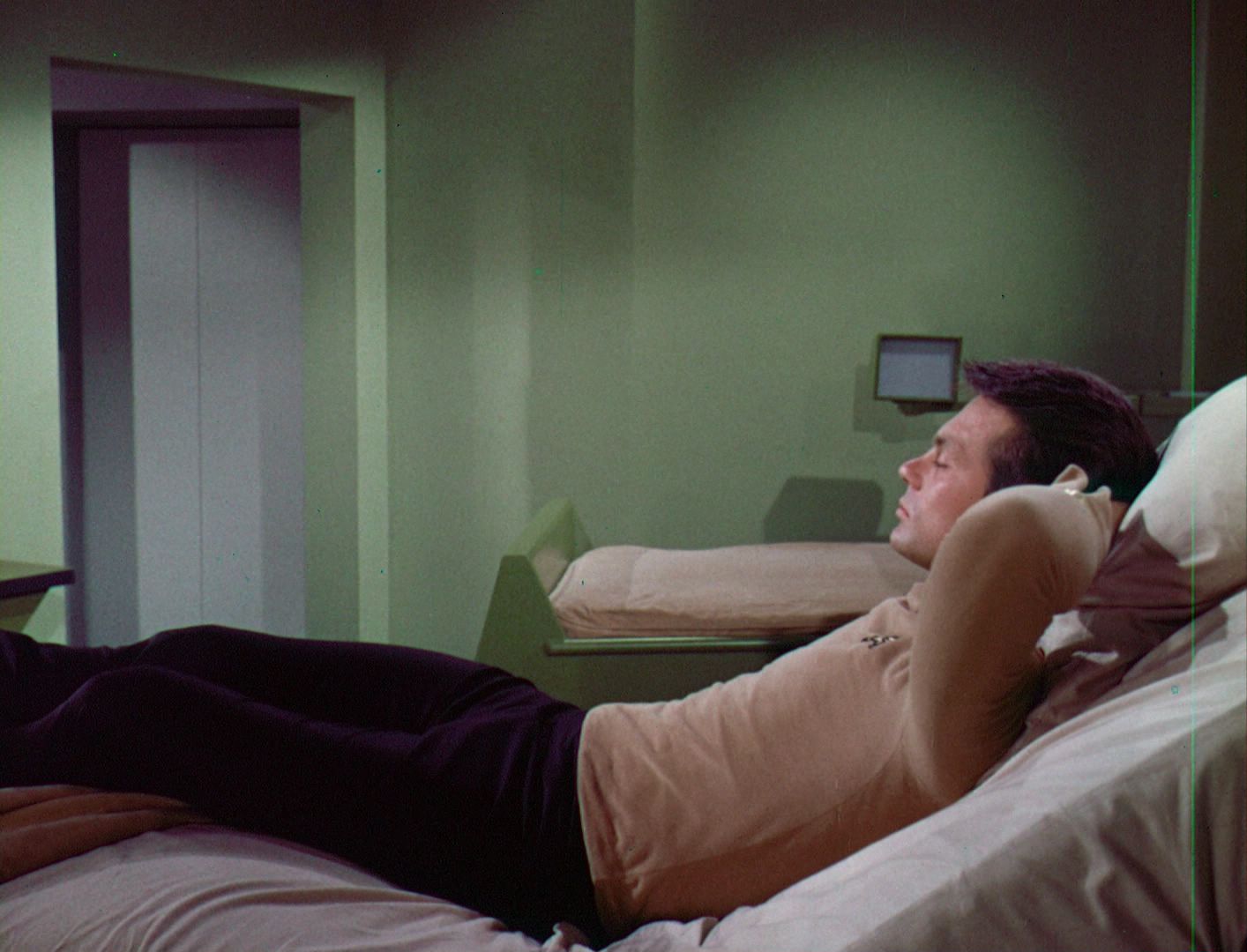 ariane179254_StarTrek_1x03_WhereNoManHasGoneBefore_TheOriginalUncutUnairedVersion_2116.jpg