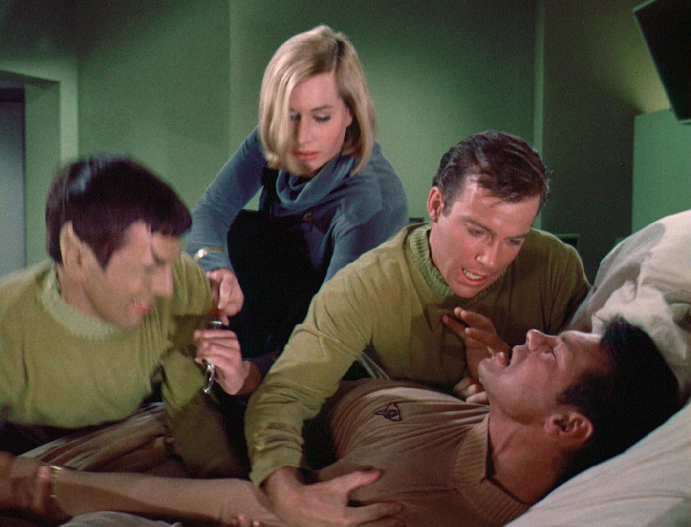 ariane179254_StarTrek_1x03_WhereNoManHasGoneBefore_TheOriginalUncutUnairedVersion_2247.jpg