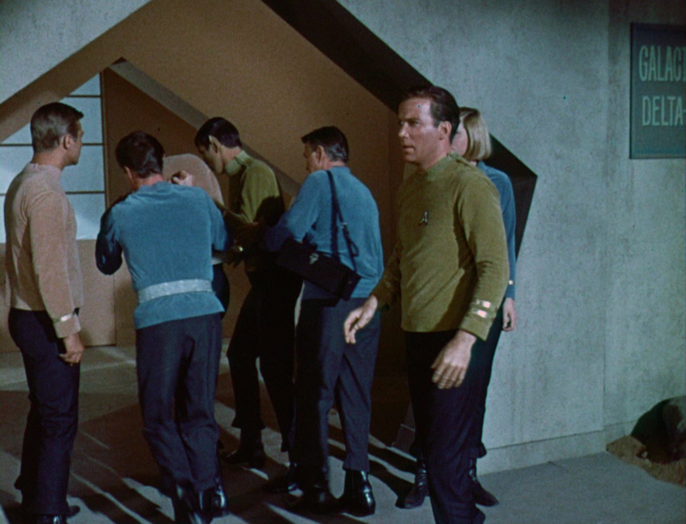 ariane179254_StarTrek_1x03_WhereNoManHasGoneBefore_TheOriginalUncutUnairedVersion_2313.jpg