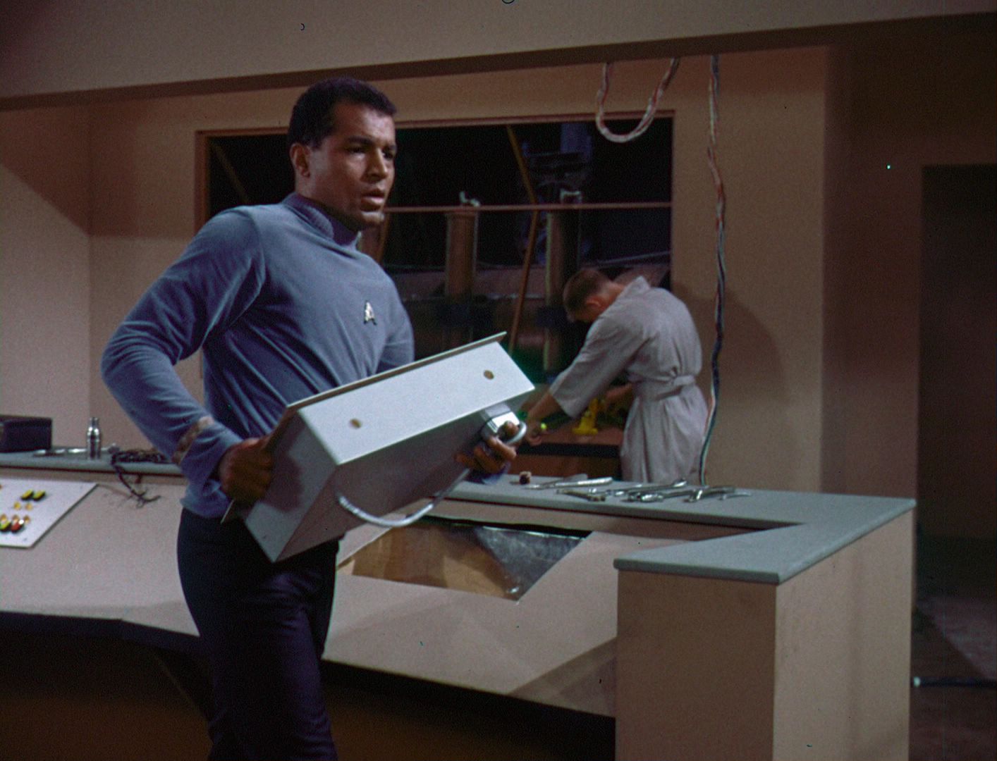 ariane179254_StarTrek_1x03_WhereNoManHasGoneBefore_TheOriginalUncutUnairedVersion_2329.jpg