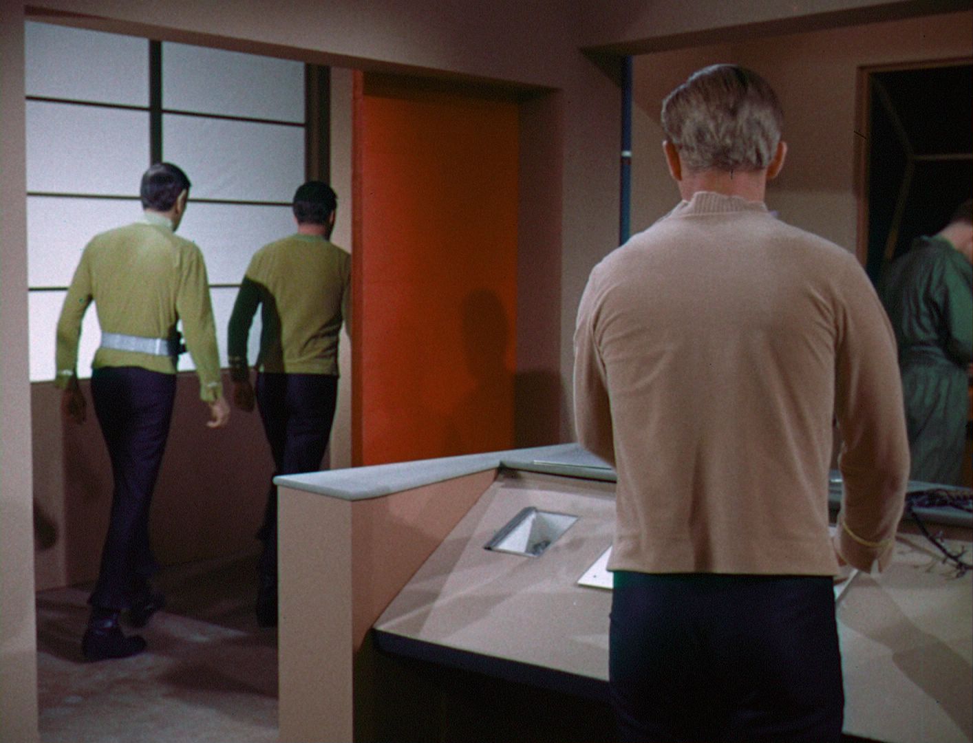 ariane179254_StarTrek_1x03_WhereNoManHasGoneBefore_TheOriginalUncutUnairedVersion_2361.jpg