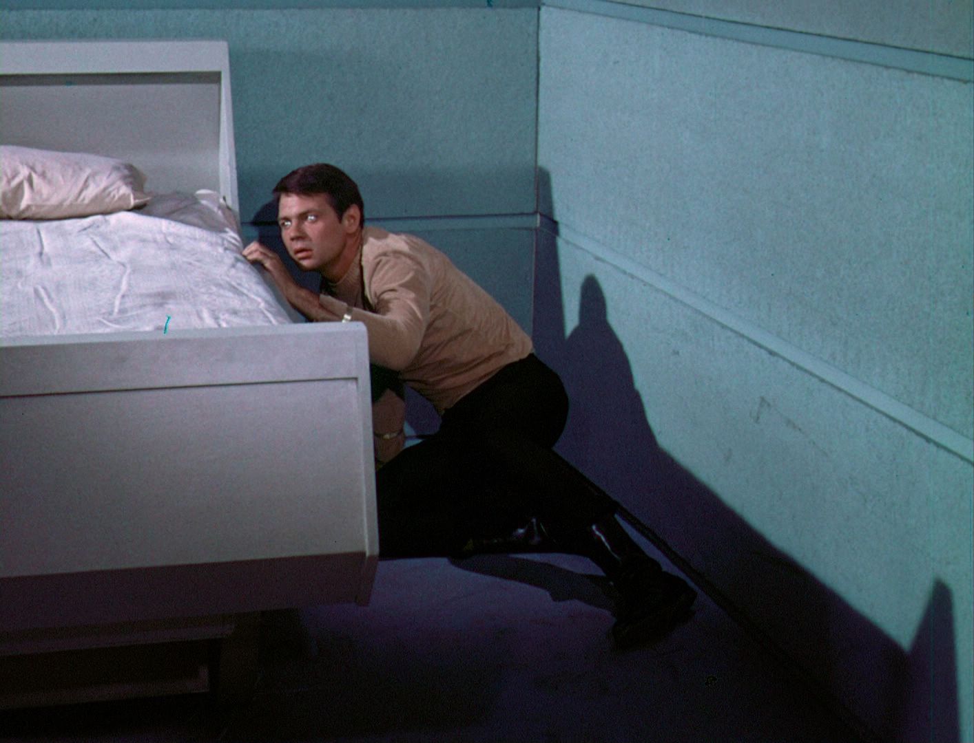 ariane179254_StarTrek_1x03_WhereNoManHasGoneBefore_TheOriginalUncutUnairedVersion_2501.jpg