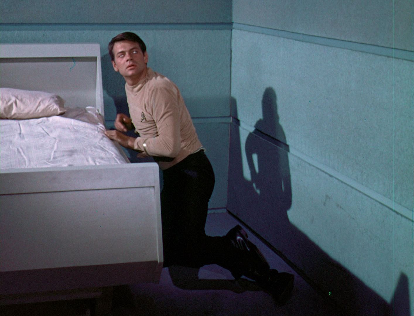 ariane179254_StarTrek_1x03_WhereNoManHasGoneBefore_TheOriginalUncutUnairedVersion_2503.jpg