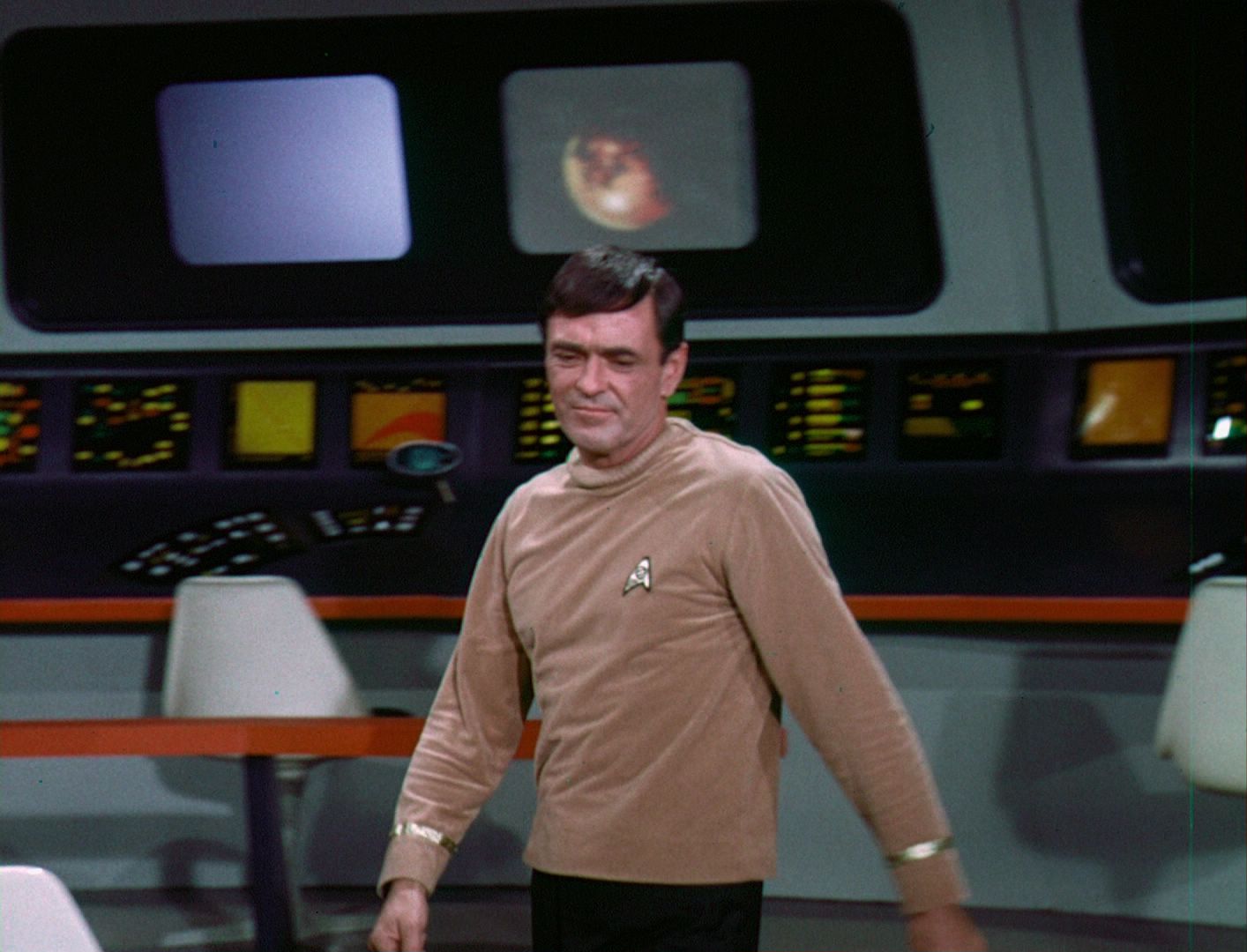ariane179254_StarTrek_1x03_WhereNoManHasGoneBefore_TheOriginalUncutUnairedVersion_2555.jpg