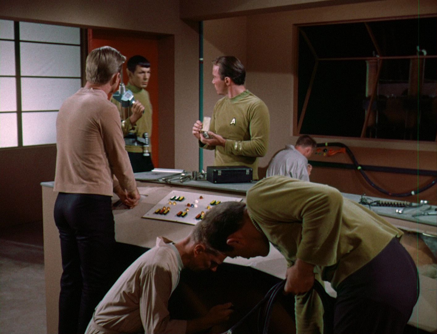 ariane179254_StarTrek_1x03_WhereNoManHasGoneBefore_TheOriginalUncutUnairedVersion_2570.jpg