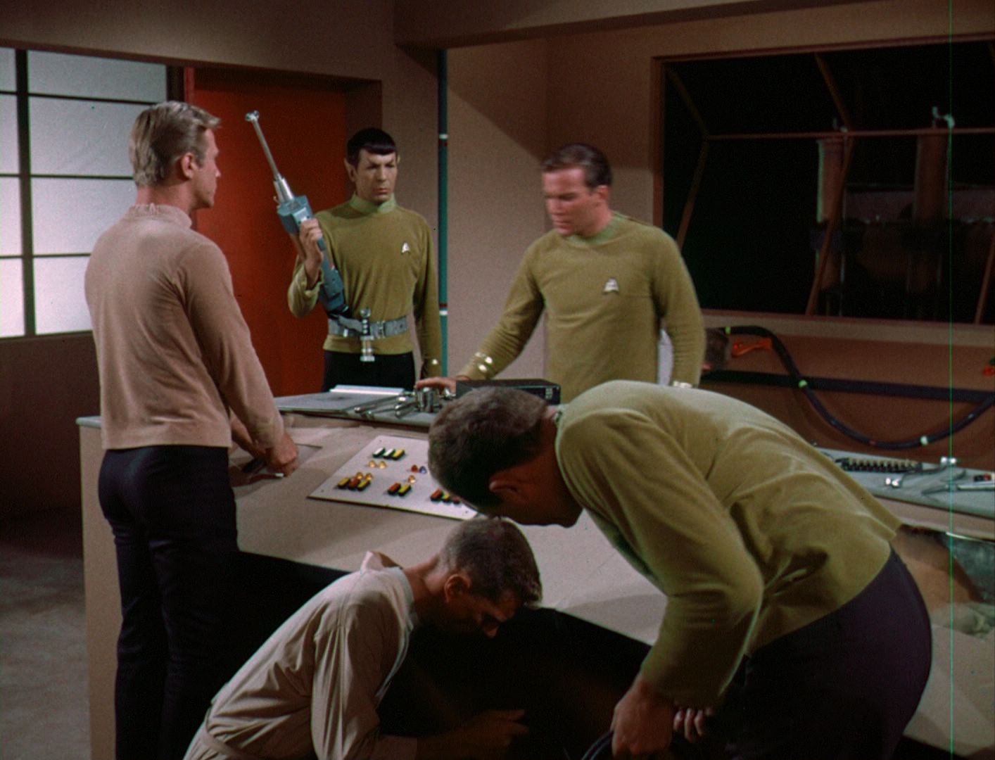 ariane179254_StarTrek_1x03_WhereNoManHasGoneBefore_TheOriginalUncutUnairedVersion_2575.jpg