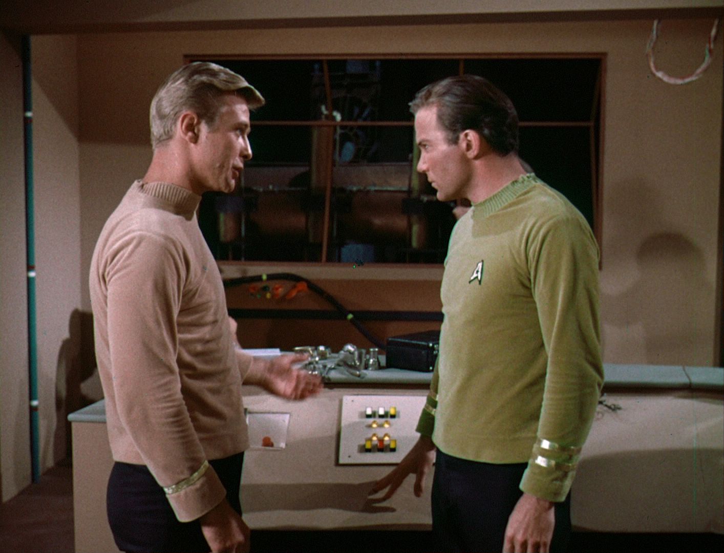 ariane179254_StarTrek_1x03_WhereNoManHasGoneBefore_TheOriginalUncutUnairedVersion_2611.jpg