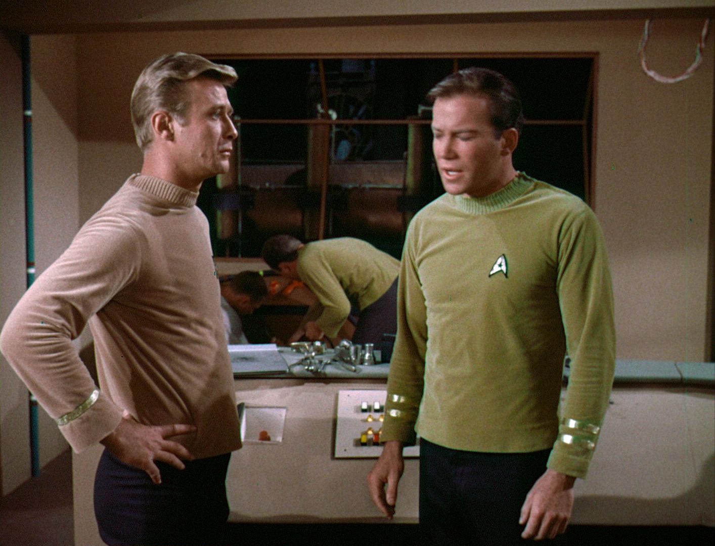 ariane179254_StarTrek_1x03_WhereNoManHasGoneBefore_TheOriginalUncutUnairedVersion_2618.jpg